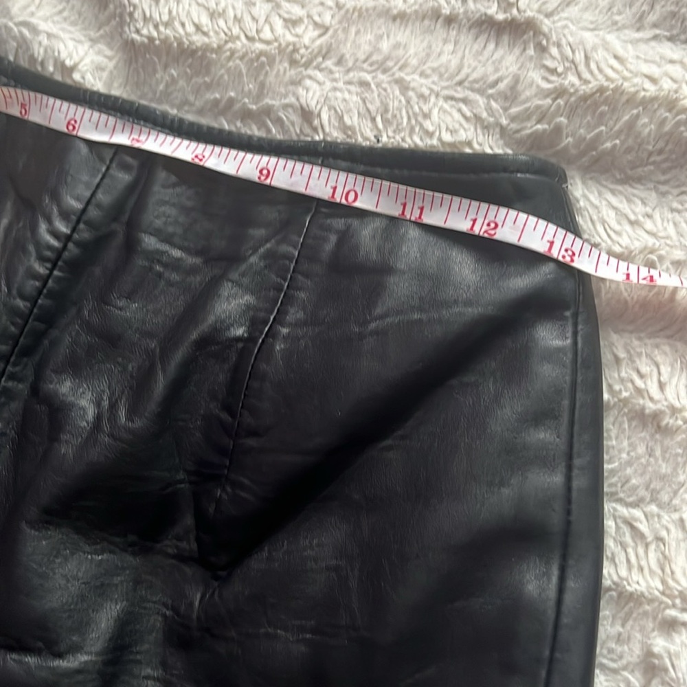 BB Dakota faux leather Shorts - Picture 4 of 7